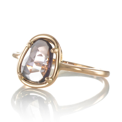 Sapphire Petal Ring "Mini" - plum sapphire