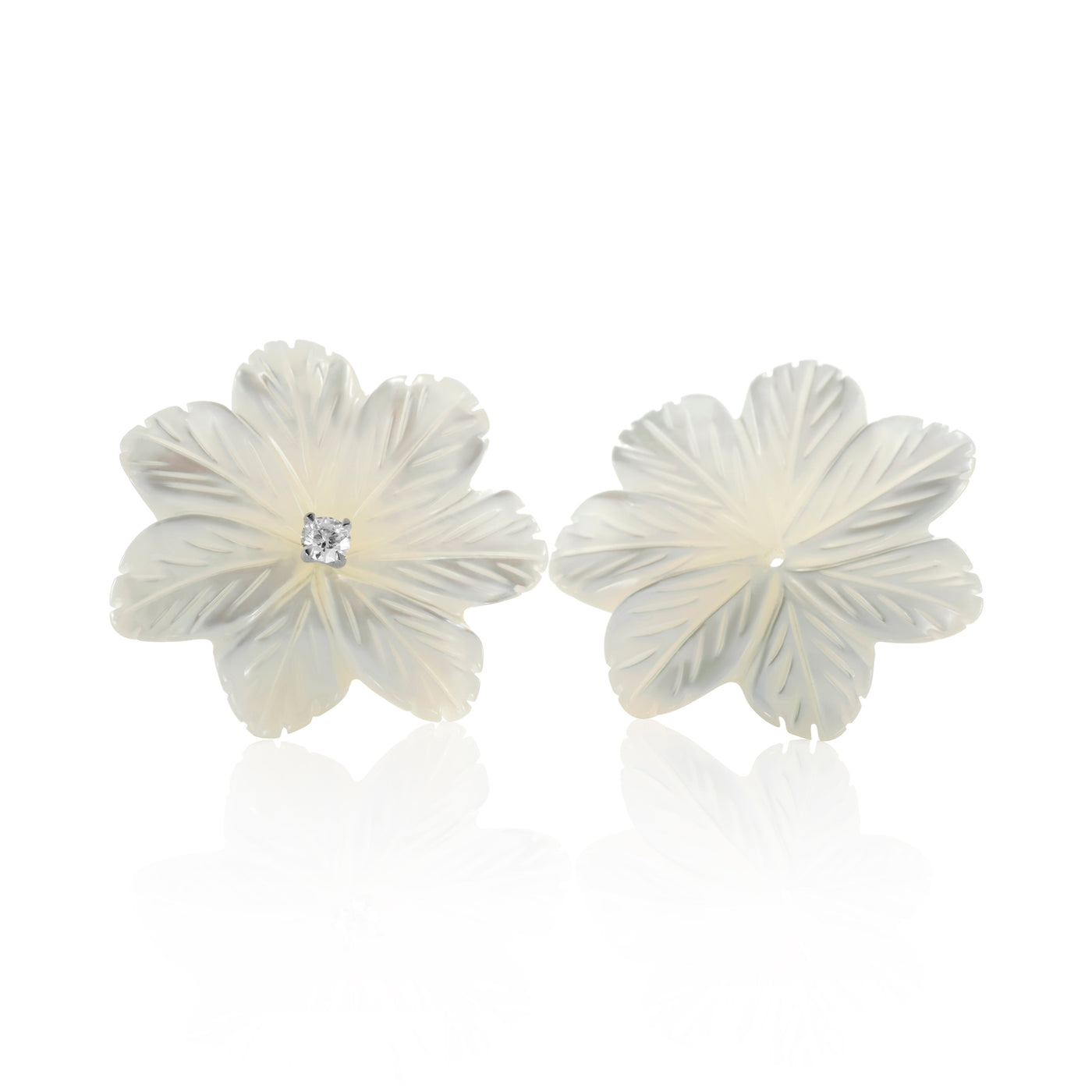 Precious flowers * Mother of pearl 7 leaves 24 mm