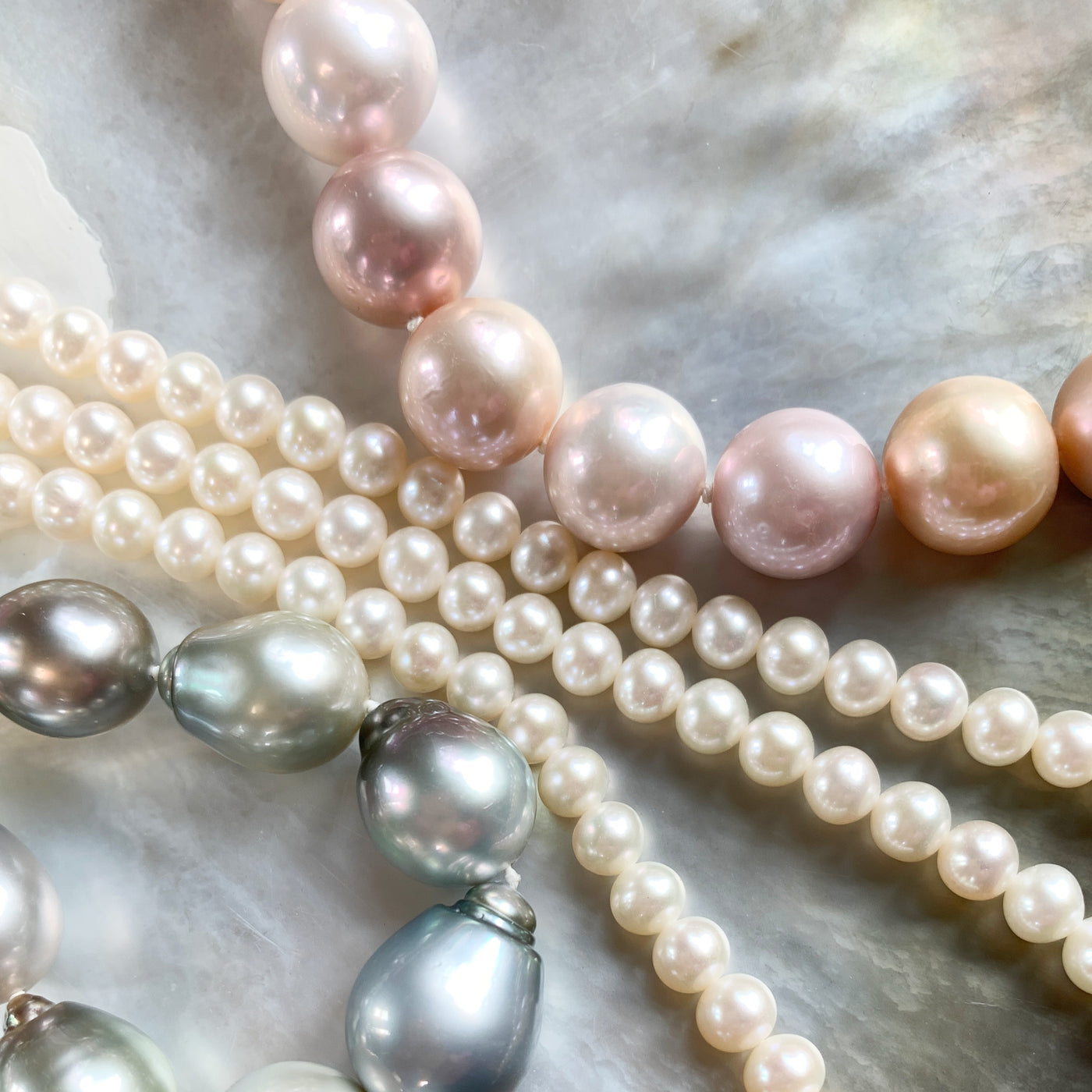 Collier de Perles Roses