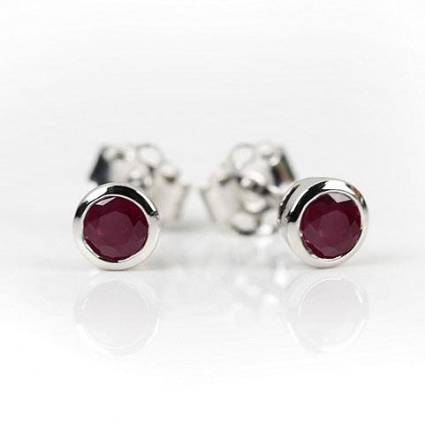 Puces d'oreilles - rubis