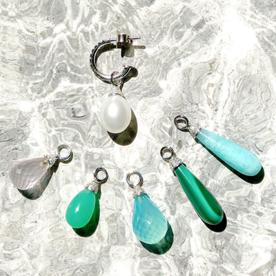 Créoles or blanc, diamants et quartz rose.