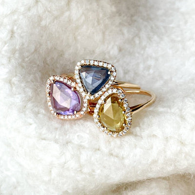 Bague "Pétales de saphirs" - Saphir bleu diamanté